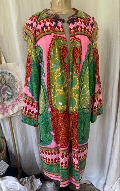 Vintage vibrant, artisanal bohemian chapan-caftan open coat wool linen handmade